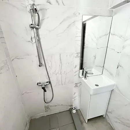 דירה Nemesis Second Floor In Downtown