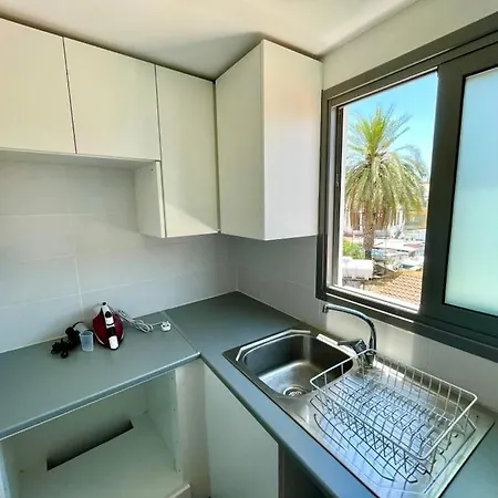 Nemesis Second Floor In Downtown * Nicosia
